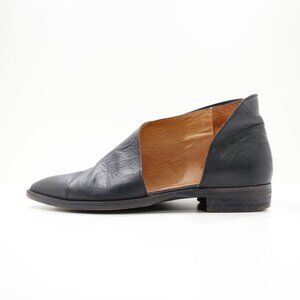Free People Royale Black Leather Pointed Toe Flats - 7/EU 37